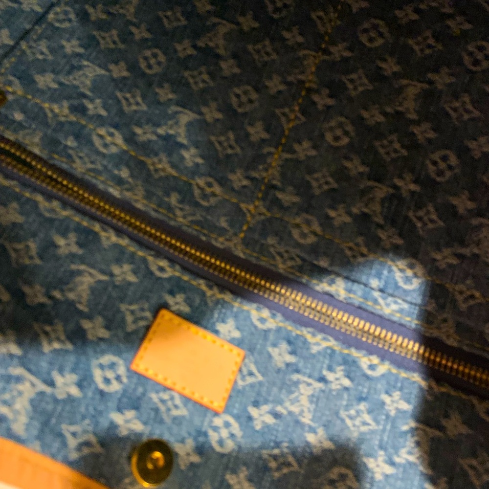 Must !Brand new rare Carry on MM Authentic denim Louis Vuitton purse. Limited… - Picture 6 of 16